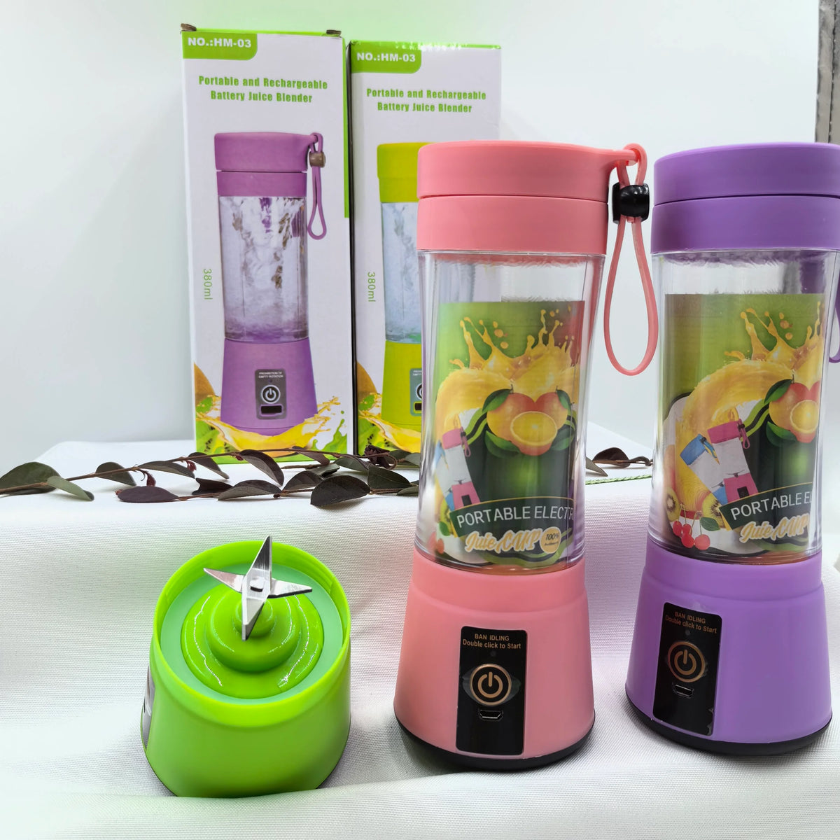 USB Chargeable Juicer Blender. Portable Juicer Cup & Smoothie Maker